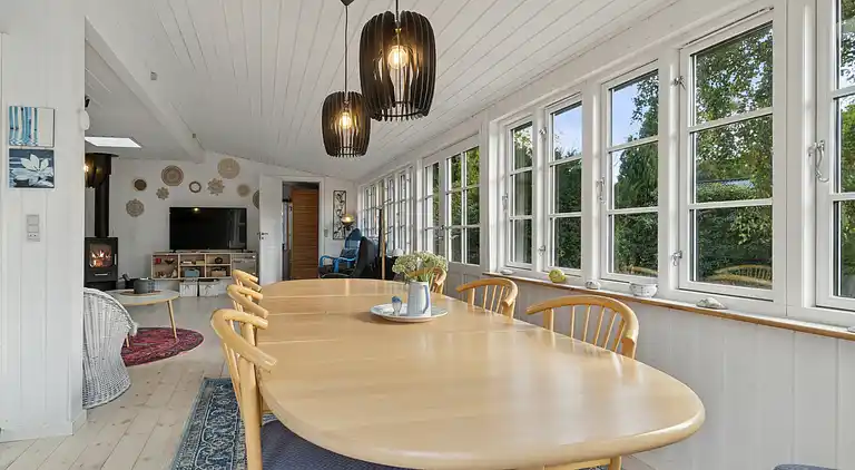 Charmerende sommerhus tæt på strand