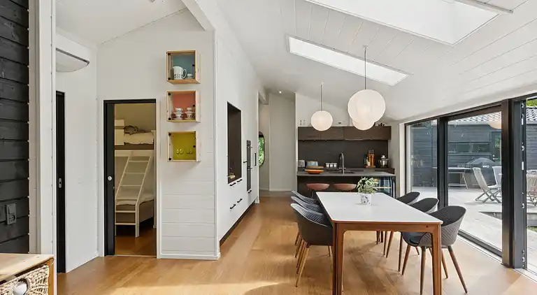 Dejligt lyst sommerhus ved Ordrup