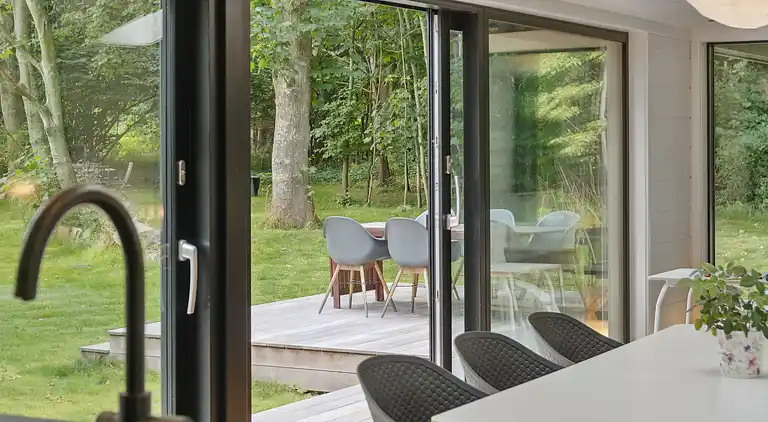 Dejligt lyst sommerhus ved Ordrup