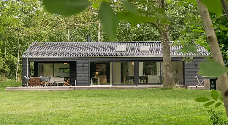 Dejligt lyst sommerhus ved Ordrup