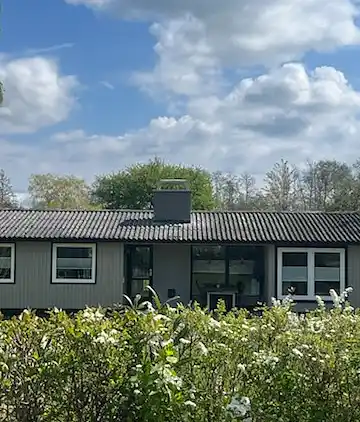 Ruhige Gegend, 1,5 km zum Strand.