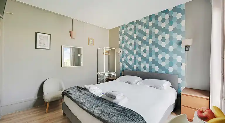 Apartment in Porte-Saint-Martin