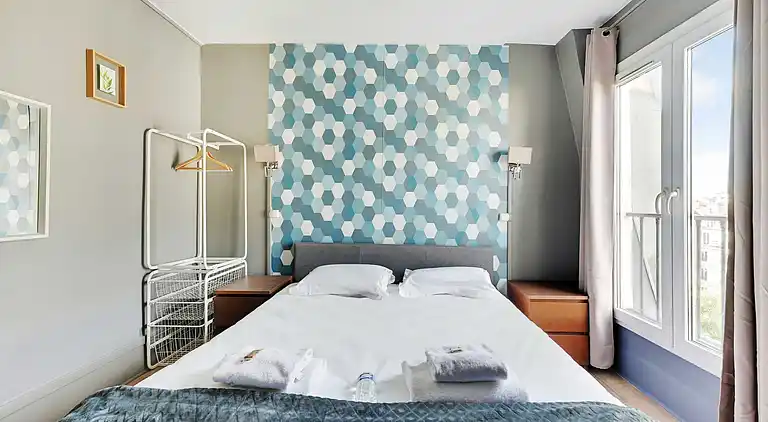 Apartment in Porte-Saint-Martin