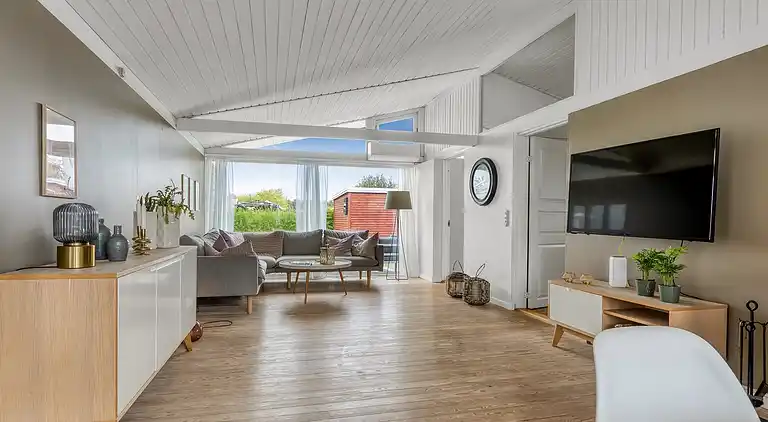 Familjevänligt aktivitetshus nära havet