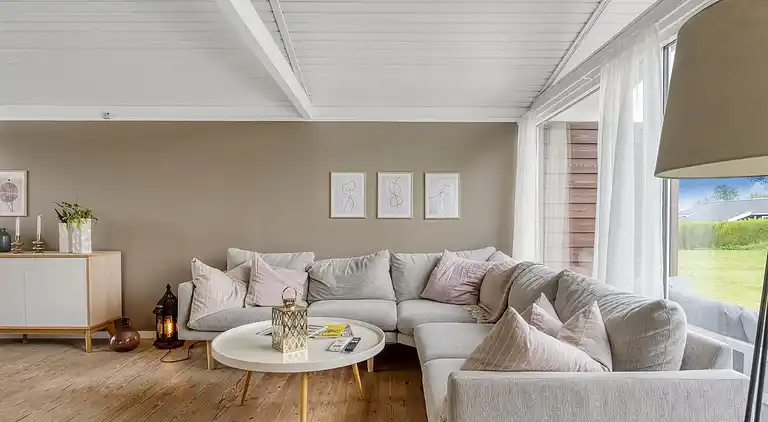 Familjevänligt aktivitetshus nära havet