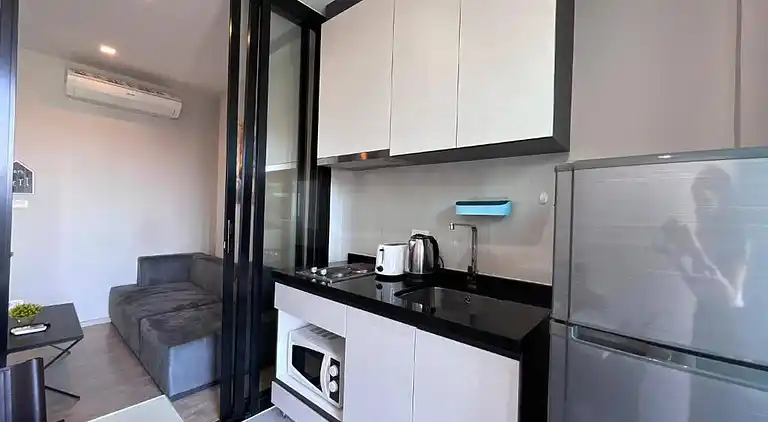 Tolle Lage mit Infinity-Pool - Zentral-Pattaya