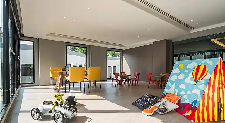 Tolle Lage mit Infinity-Pool - Zentral-Pattaya