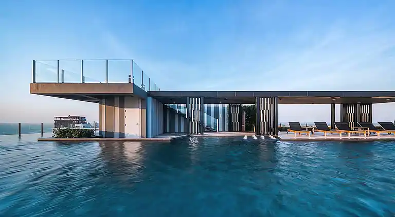 Tolle Lage mit Infinity-Pool - Zentral-Pattaya
