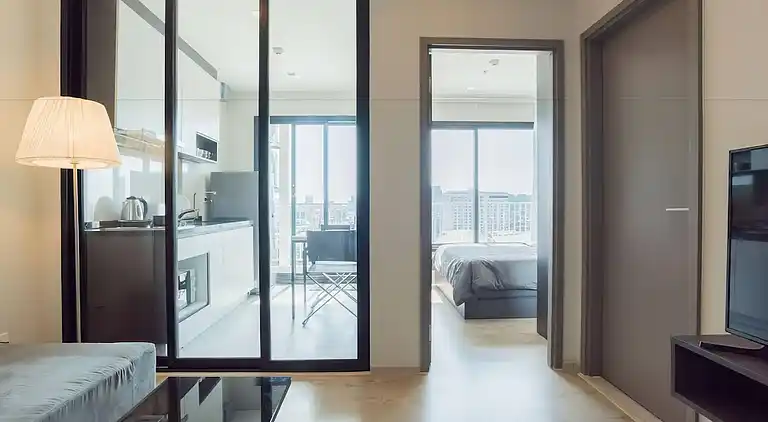 Tolle Lage mit Infinity-Pool - Zentral-Pattaya