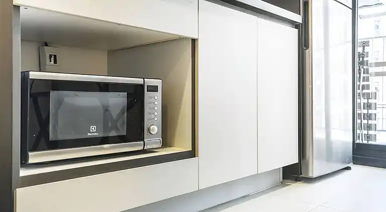 Tolle Lage mit Infinity-Pool - Zentral-Pattaya