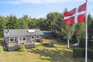 Skønt sommerhus  - tæt på strand, havn og natur