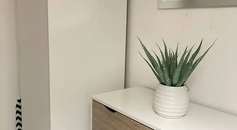 The Dyche-Parking-Local Attractions-Fast Wi-FI