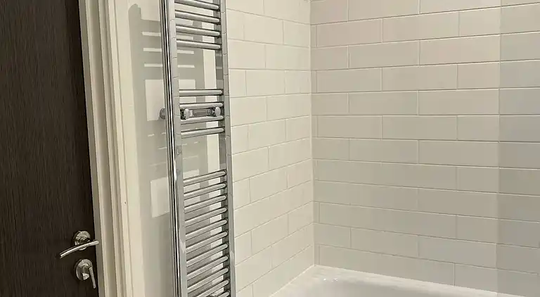 The Dyche-Parking-Local Attractions-Fast Wi-FI