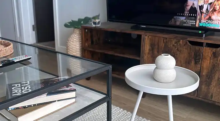 The Dyche-Parking-Local Attractions-Fast Wi-FI