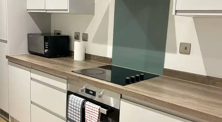 The Dyche-Parking-Local Attractions-Fast Wi-FI