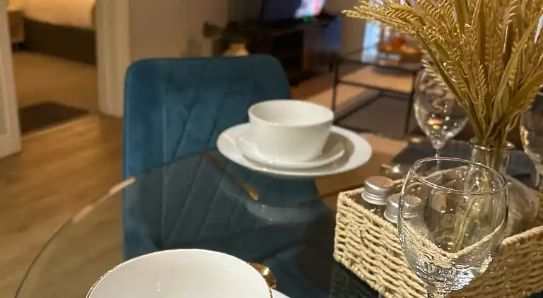 The Dyche-Parking-Local Attractions-Fast Wi-FI