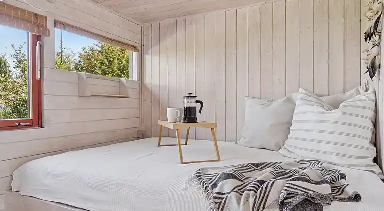 Helles, gemütliches Ferienhaus direkt am Fjord