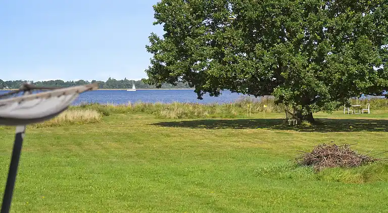 Helles, gemütliches Ferienhaus direkt am Fjord