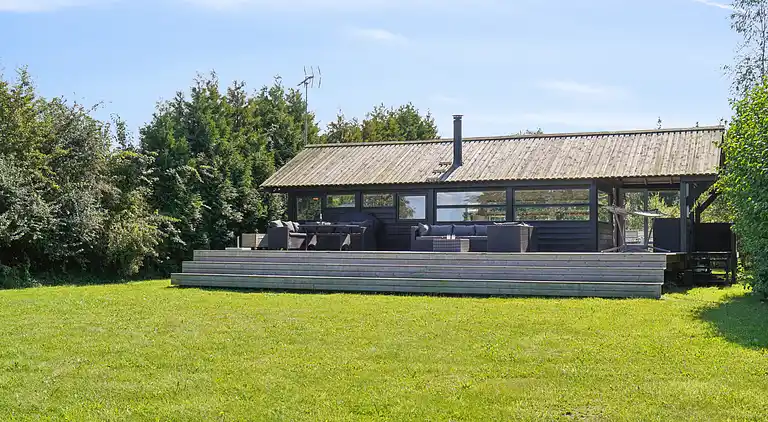Helles, gemütliches Ferienhaus direkt am Fjord