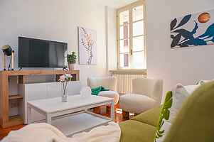 One & Only Lake View Apartment in Central Como
