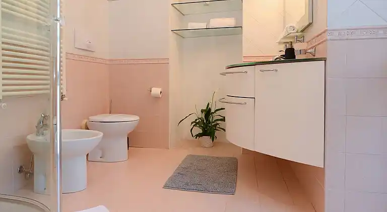 One & Only Apartment mit Seeblick im Zentrum von Como