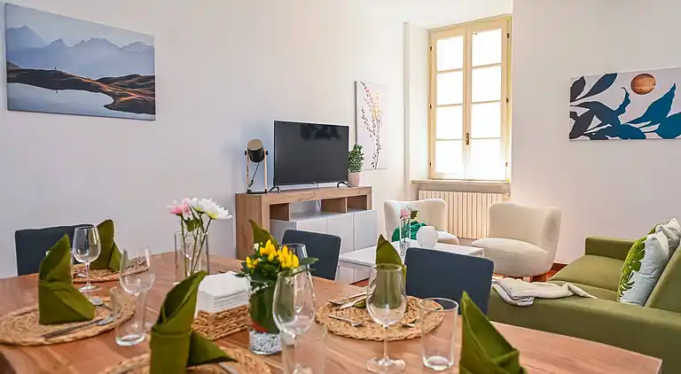 One & Only Apartment mit Seeblick im Zentrum von Como