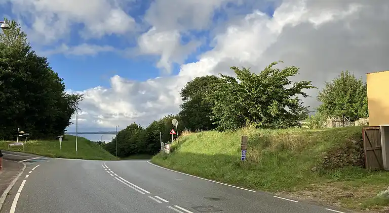 Sommerhushygge ikke langt fra strand og skov