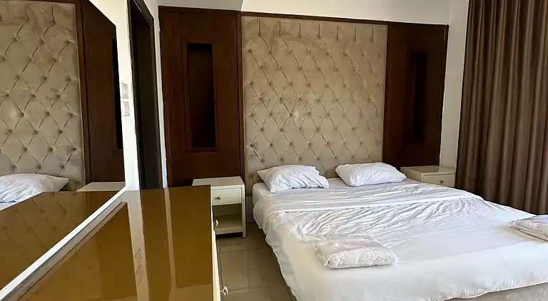 Charmantes Amman Apartment mit Elektroheizung und Poolzugang