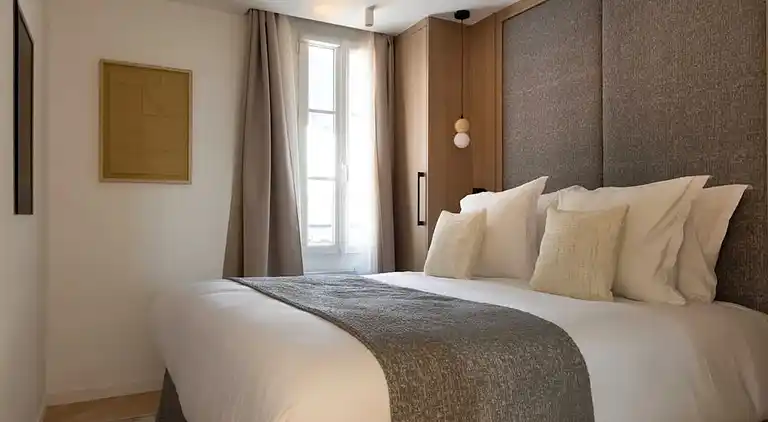 Apartment in Upper Marais