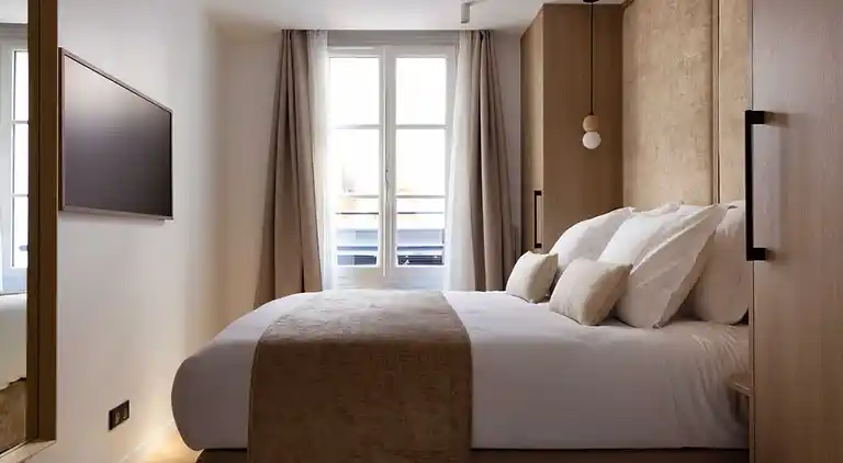 Apartment in Upper Marais