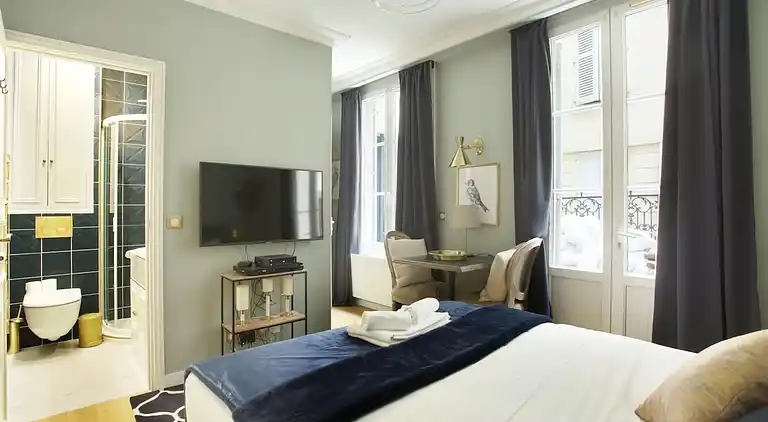 Apartment in Madeleine