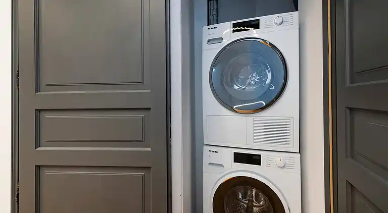 Apartment in Saint-Philippe-du-Roule