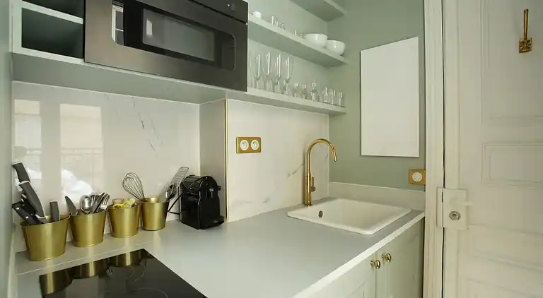 Apartment in Madeleine