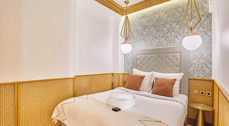 Apartment in Saint-Philippe-du-Roule