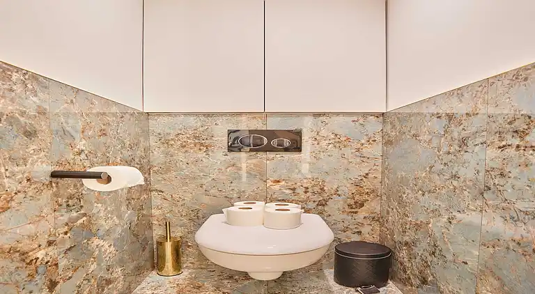 Apartment in Saint-Philippe-du-Roule