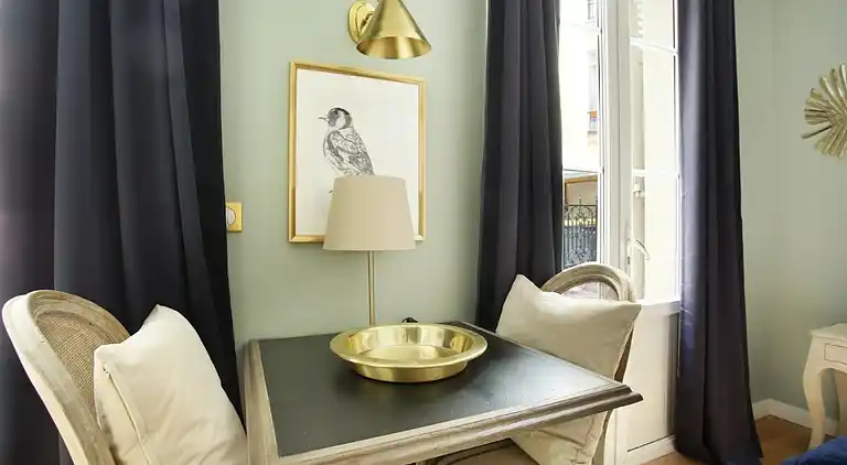 Apartment in Madeleine