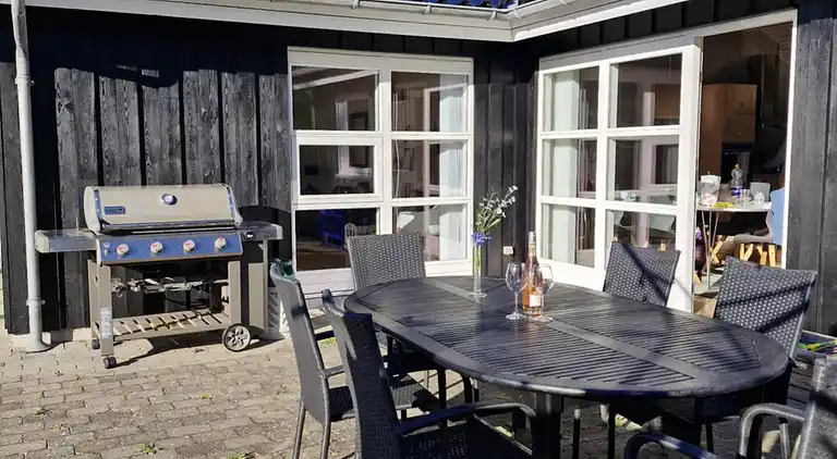 Skønt nyere sommerhus 4 minutter fra stranden