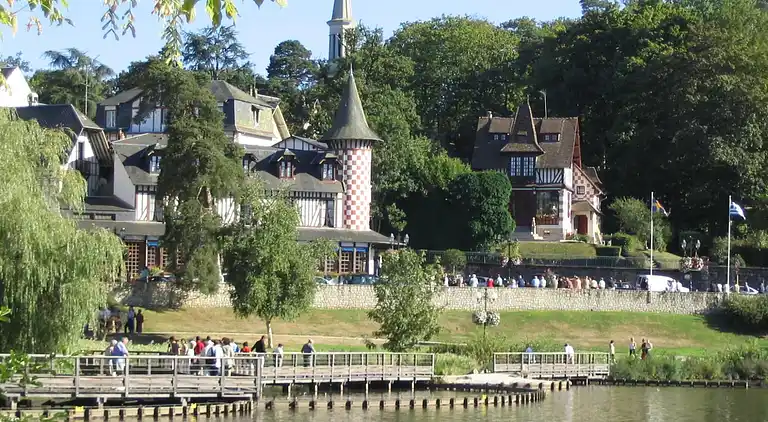 Ferielejlighed i Rives-d'Andaine