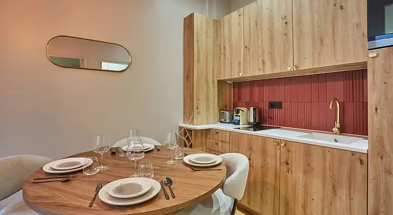 Apartment in Porte-Saint-Martin