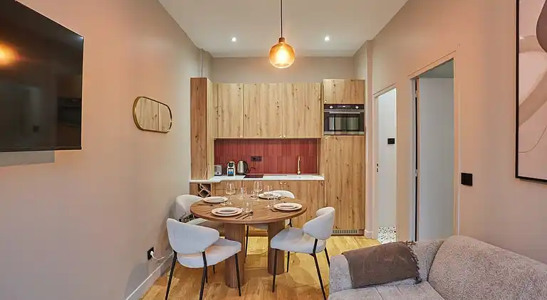 Apartment in Porte-Saint-Martin