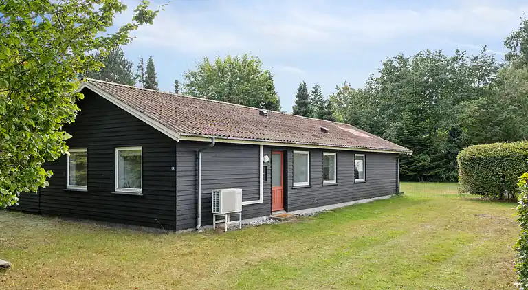 Neu renoviertes Ferienhaus mit Außenwhirlpool