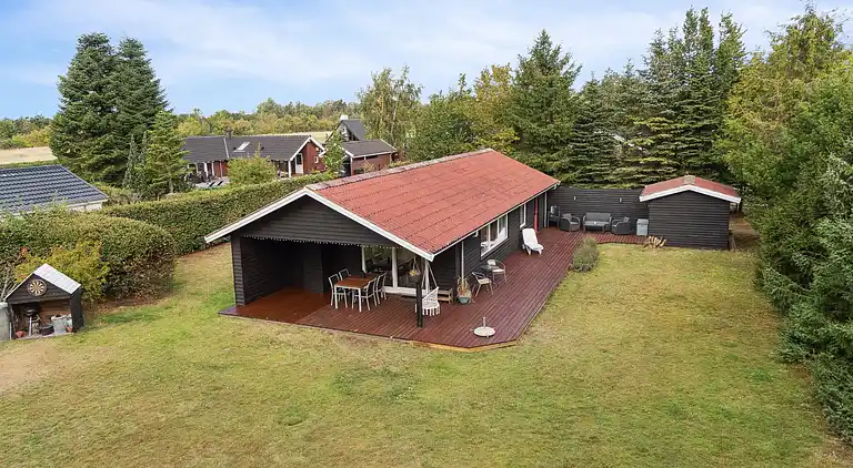 Neu renoviertes Ferienhaus mit Außenwhirlpool