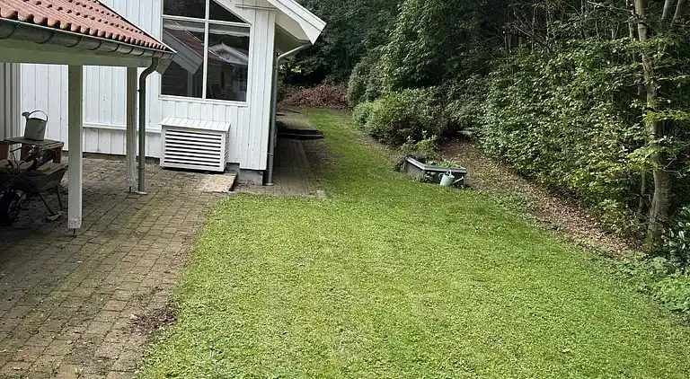 Stor feriebolig tæt på naturen