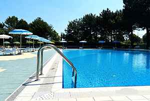 Lovely studio in a pool paradise