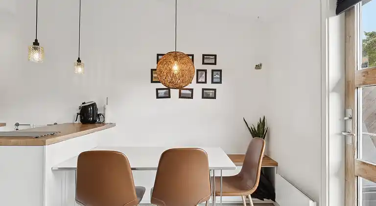 Lys feriebolig nær strand og pool i Dueodde