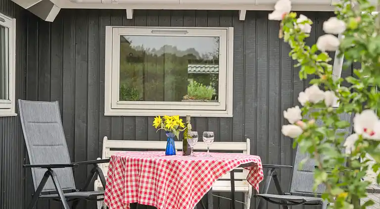 Strandnært feriehus med plads til hele familien