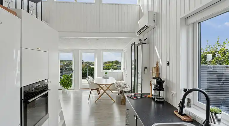 Deligt feriehus med havudsigt