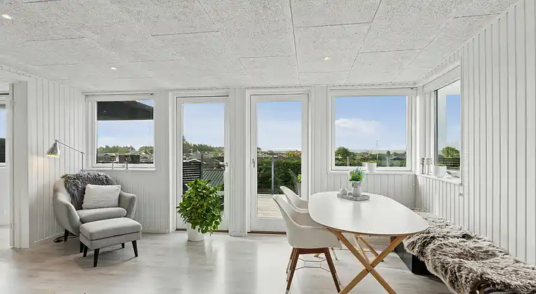 Deligt feriehus med havudsigt