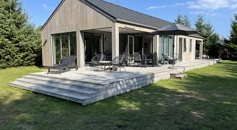 Arkitekttegnet ferieperle på Bornholm