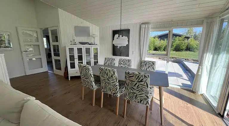 Oplev skøn bugt og natur i smukke Kostræde Banker